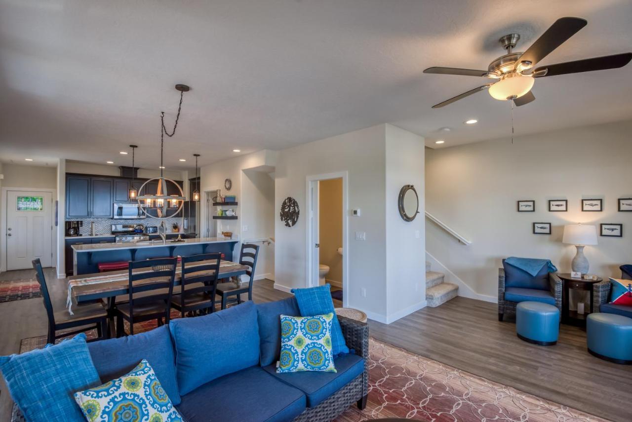 Oceanview Townhome - Pet Friendly - Sleeps 6 - King Depoe Bay Ngoại thất bức ảnh